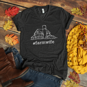 #farmwifelife T-shirt Dark Heather Gray